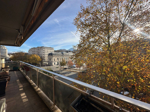 Appartement à  Chambéry (73000), 3 pièces