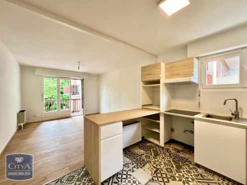 Appartement à  Chambéry (73000), 2 pièces