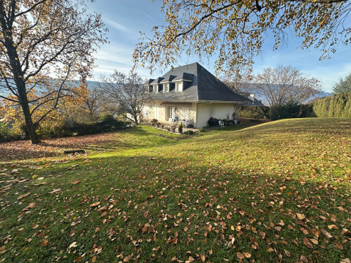 Maison à  Chambéry (73000), 8 pièces