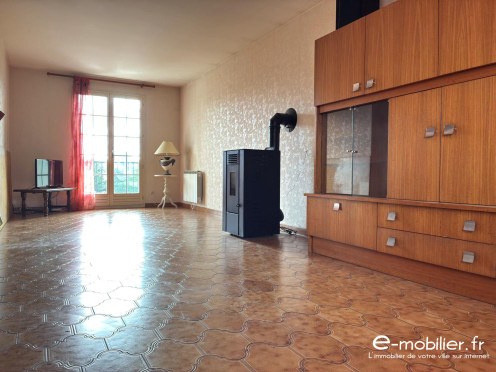 Maison à Le Coteau (42120), 4 pièces