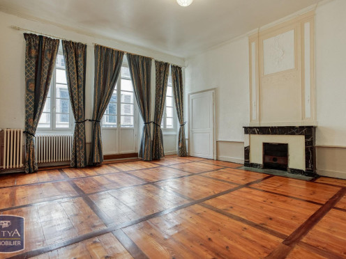 Appartement à  Chambéry (73000), 7 pièces