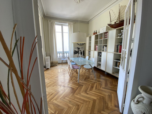 Appartement à  Aix-les-Bains (73100), 6 pièces