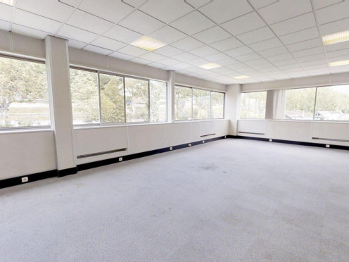 Bureau à  Chambéry (73000), 4 pièces