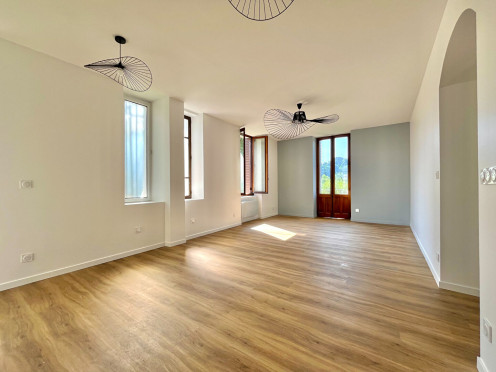 Appartement à  Aix-les-Bains (73100), 4 pièces
