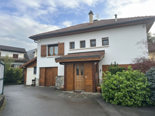 Maison à  Albertville (73200), 6 pièces