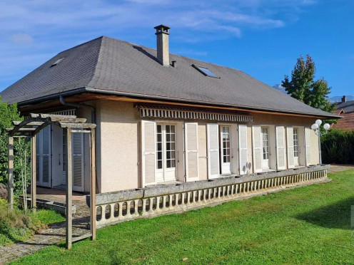 Maison à  Cognin (73160), 4 pièces