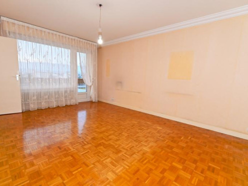 Appartement à  Bassens (73000), 4 pièces