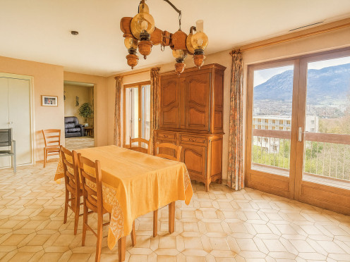 Maison à  Tresserve (73100), 6 pièces