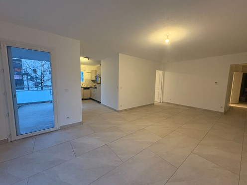 Appartement à  Chambéry (73000), 4 pièces