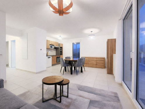 Appartement à  Chambéry (73000), 3 pièces