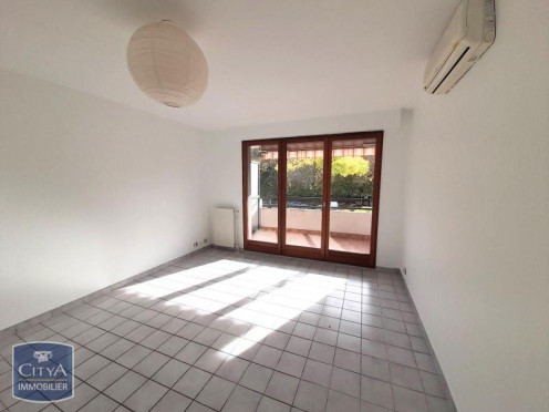 Appartement à  Chambéry (73000), 2 pièces