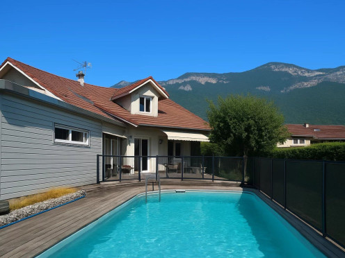 Maison à  Aix-les-Bains (73100), 5 pièces