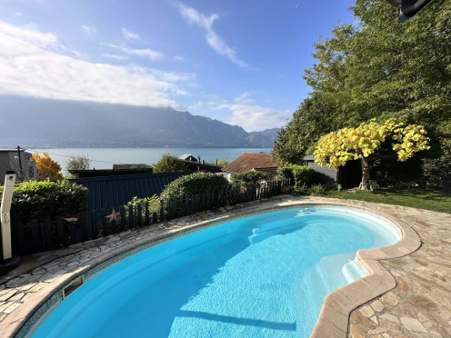 Maison à  Aix-les-Bains (73100), 5 pièces