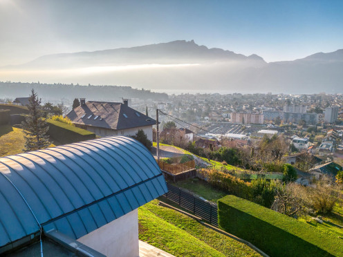 Villa à  Aix-les-Bains (73100), 4 pièces