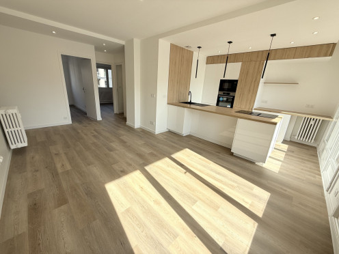 Appartement à  Aix-les-Bains (73100), 4 pièces