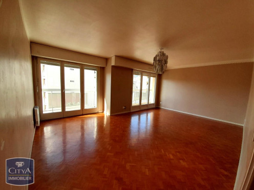 Appartement à  Chambéry (73000), 4 pièces