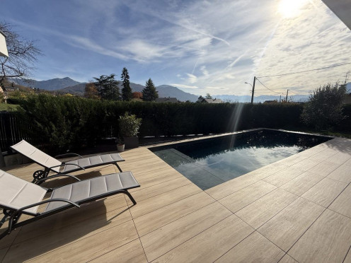 Maison à  Saint-Alban-Leysse (73230), 6 pièces