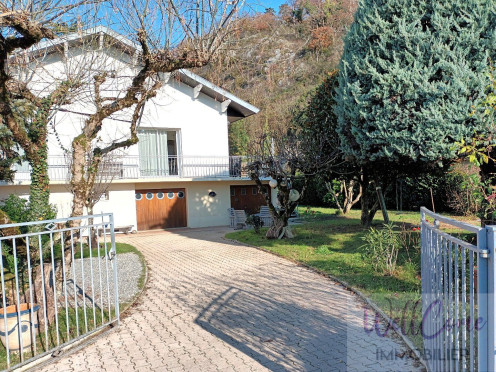 Maison à  Aix-les-Bains (73100), 6 pièces