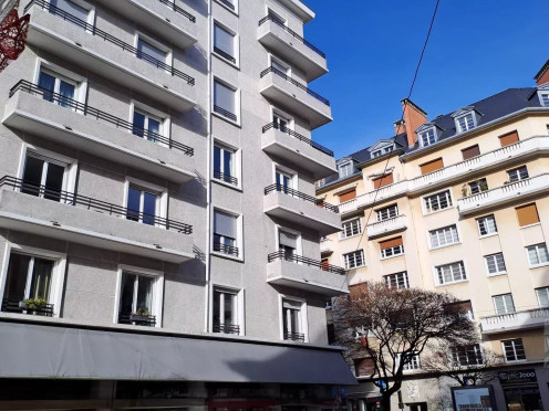 Appartement à  Chambéry (73000), 4 pièces