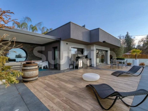 Villa à  Aix-les-Bains (73100), 7 pièces