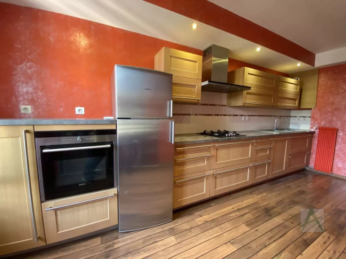 Appartement à  Chambéry (73000), 3 pièces