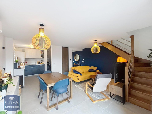 Appartement à  Chambéry (73000), 3 pièces
