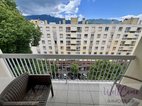Appartement à  Aix-les-Bains (73100), 3 pièces