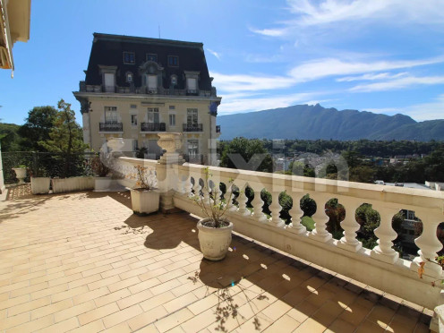 Appartement à  Aix-les-Bains (73100), 4 pièces
