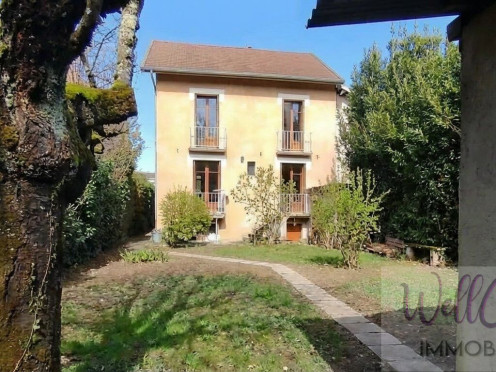 Maison à  Aix-les-Bains (73100), 6 pièces
