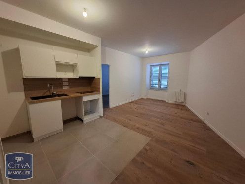 Appartement à  Chambéry (73000), 2 pièces