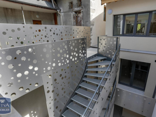 Appartement à  Chambéry (73000), 2 pièces