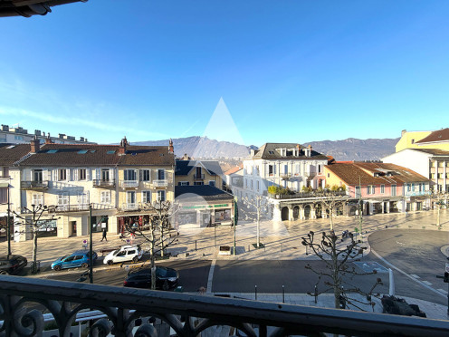 Appartement à  Aix-les-Bains (73100), 3 pièces