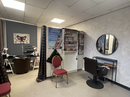 Local commercial à  Chamousset (73390),  pièces