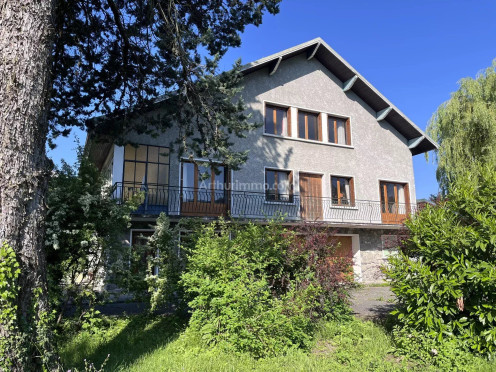 Maison à  Saint-Pierre-de-Soucy (73800), 10 pièces