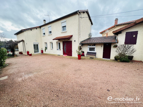 Maison à  Pouilly-sous-Charlieu (42720), 5 pièces