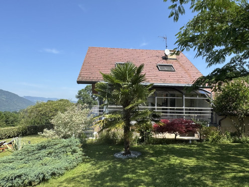 Maison à  Pugny-Chatenod (73100), 6 pièces