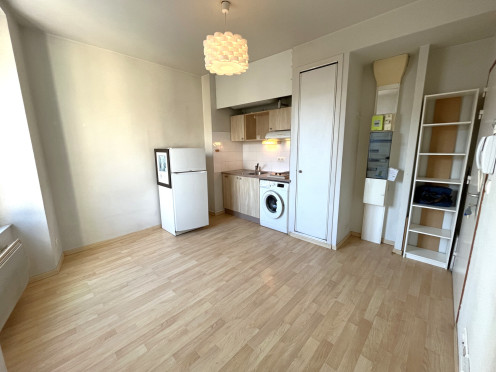 Appartement à  Aix-les-Bains (73100), 2 pièces