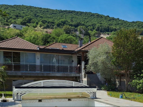 Propriété à  Grésy-sur-Aix (73100), 10 pièces