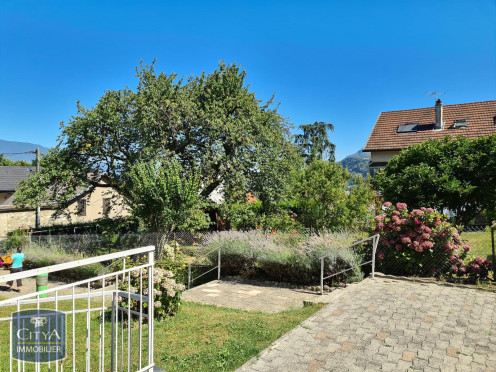 Appartement à  Jacob-Bellecombette (73000), 3 pièces