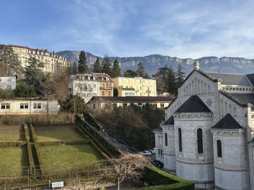 Appartement à  Aix-les-Bains (73100), 1 pièces