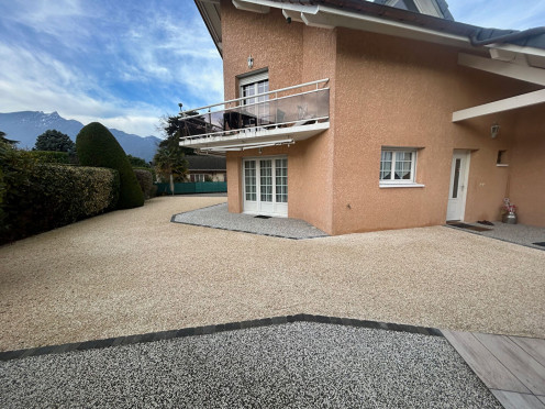 Appartement à  Aix-les-Bains (73100), 3 pièces