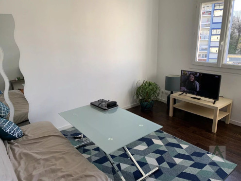 Appartement à  Chambéry (73000), 2 pièces