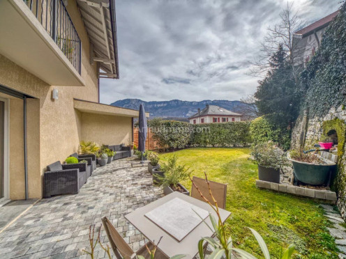 Maison à  Aix-les-Bains (73100), 7 pièces