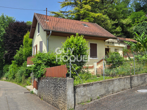 Maison à  Challes-les-Eaux (73190), 6 pièces