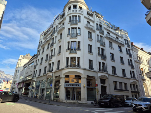 T6 à  Chambéry (73000), 6 pièces