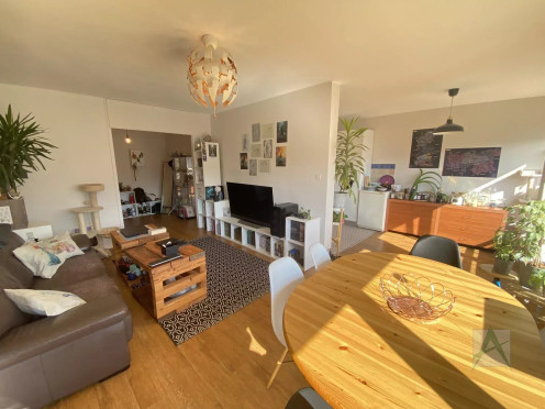 Appartement à  Chambéry (73000), 3 pièces