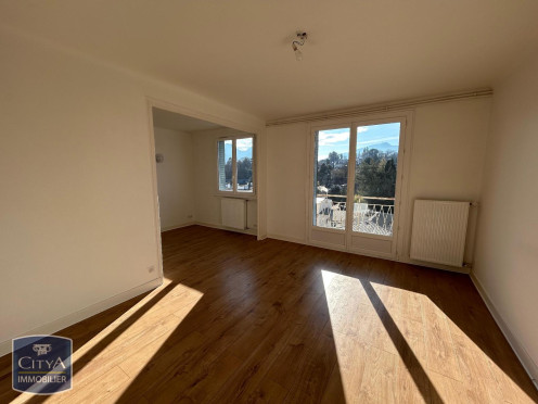 Appartement à  Chambéry (73000), 4 pièces