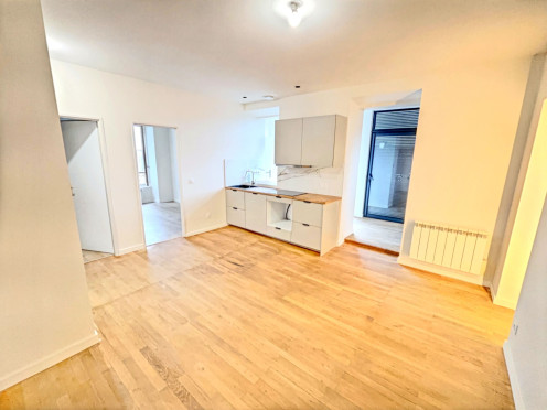 Appartement à  Aix-les-Bains (73100), 3 pièces