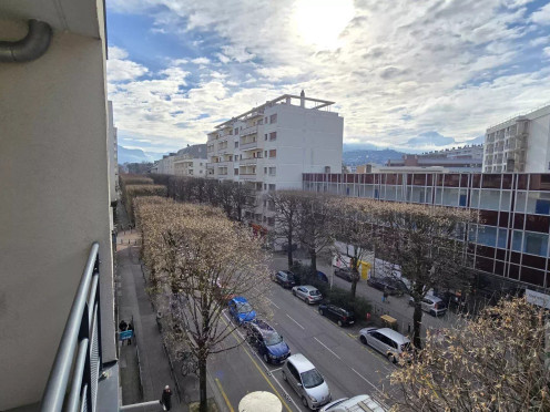 Appartement à  Chambéry (73000), 3 pièces