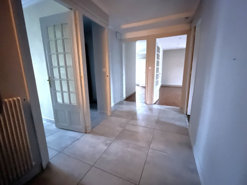 Appartement à  Aix-les-Bains (73100), 3 pièces